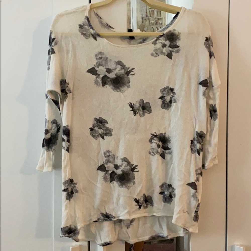 Light white sweater with pretty floral pattern